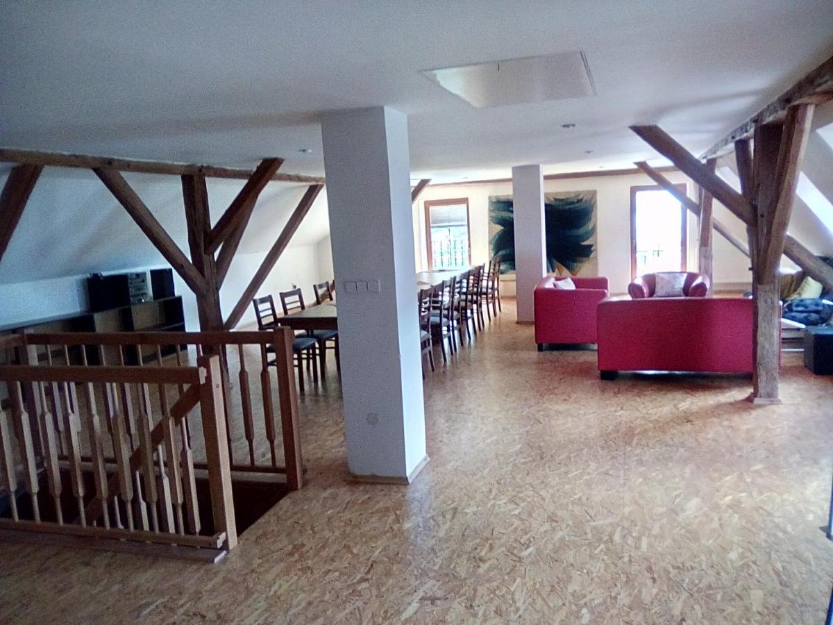Hostinec U Janatu S Ubytovanim Cestin Luaran gambar